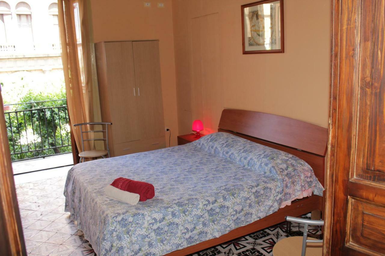 B&B Stazione Centrale Palermo Eksteriør billede